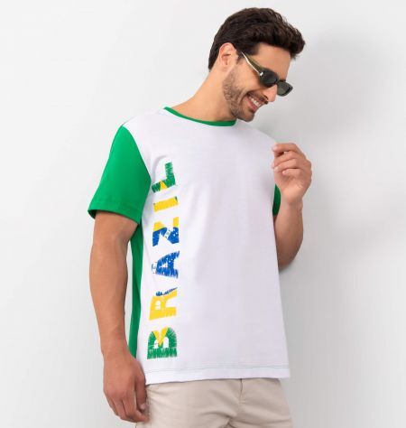 Camiseta Com Estampa Lateral Do Brazil